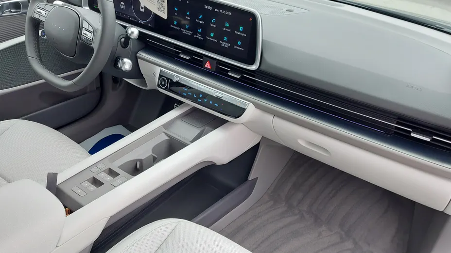 HYUNDAI Ioniq 6 Ioniq 6 77kWh Uniq 4WD Nowy