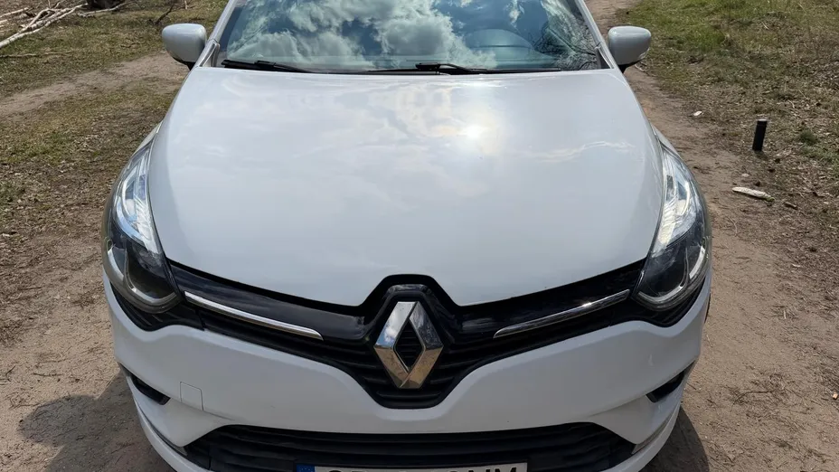 RENAULT Clio -