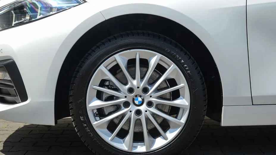 BMW Seria 1 118i Advantage aut