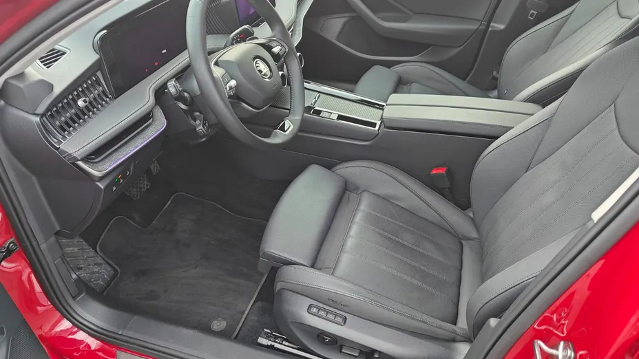 SKODA Superb Superb 2.0 TDI SCR 4x4 Selection DSG