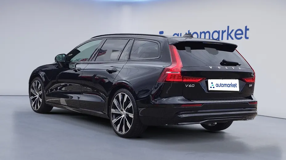 VOLVO V60 V60 B4 D Plus Dark aut