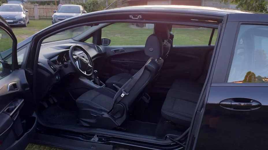 FORD B-MAX -