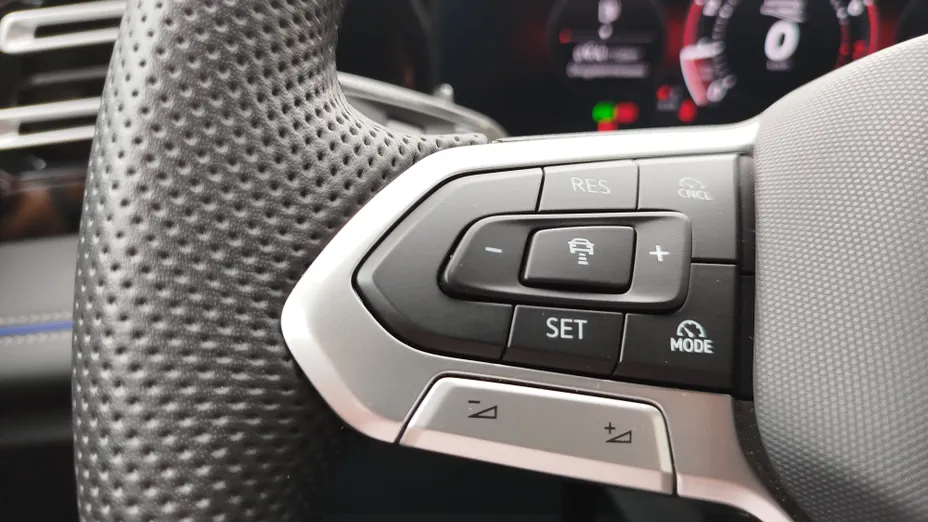 VOLKSWAGEN Tiguan Tiguan 2.0 TSI 4Mot. R-Line Plus DSG