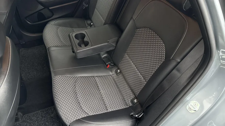 KIA Cee'd Ceed 1.5 T-GDI Tribute DCT