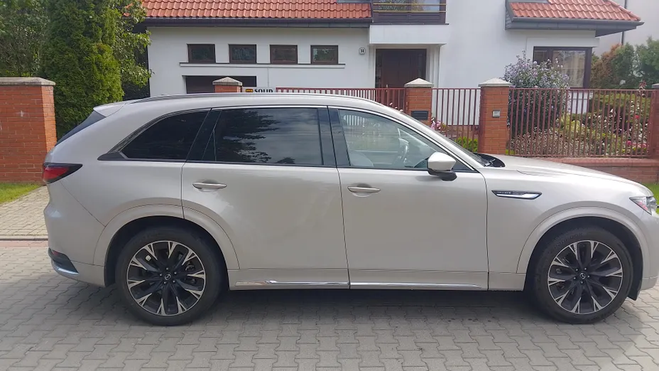 MAZDA CX-90 -
