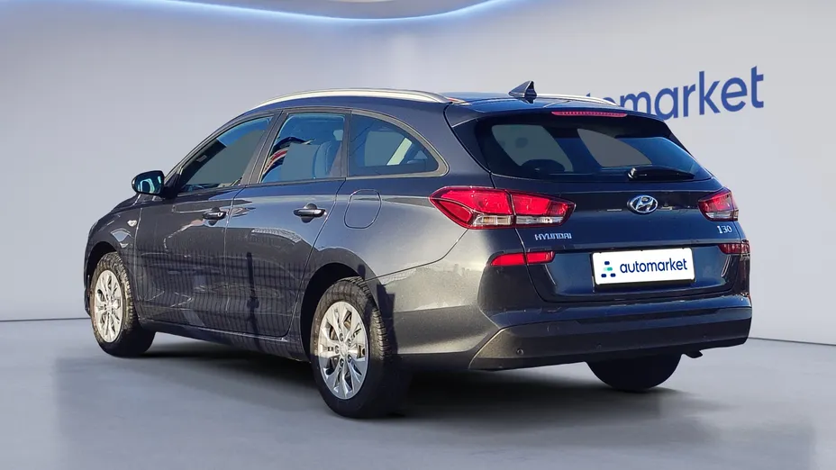 HYUNDAI i30 i30 1.5 DPI Classic +