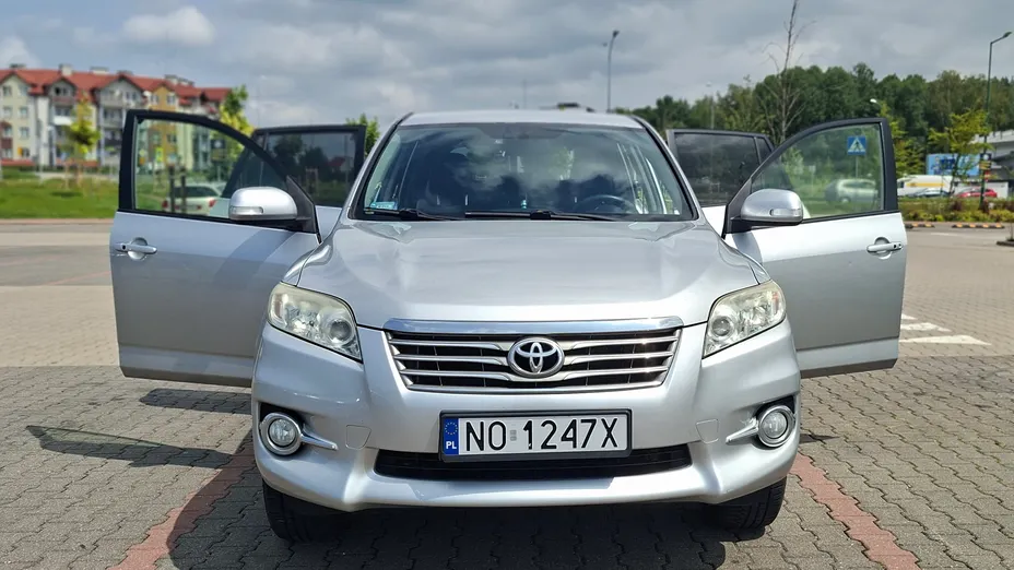 TOYOTA RAV4 RAV4 2.0 D-4D Luna