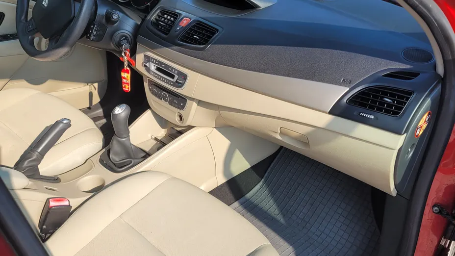 RENAULT Fluence Fluence 1.6 16V Privilege Euro5