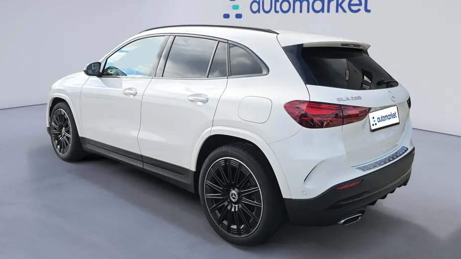 MERCEDES-BENZ GLA GLA 200 AMG Line Nowy