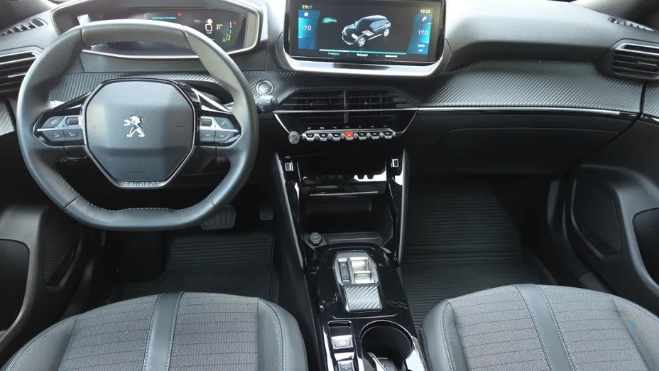 PEUGEOT 2008 e-2008 Allure