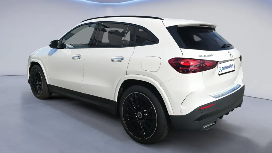 MERCEDES-BENZ GLA GLA 200 AMG Line Nowy