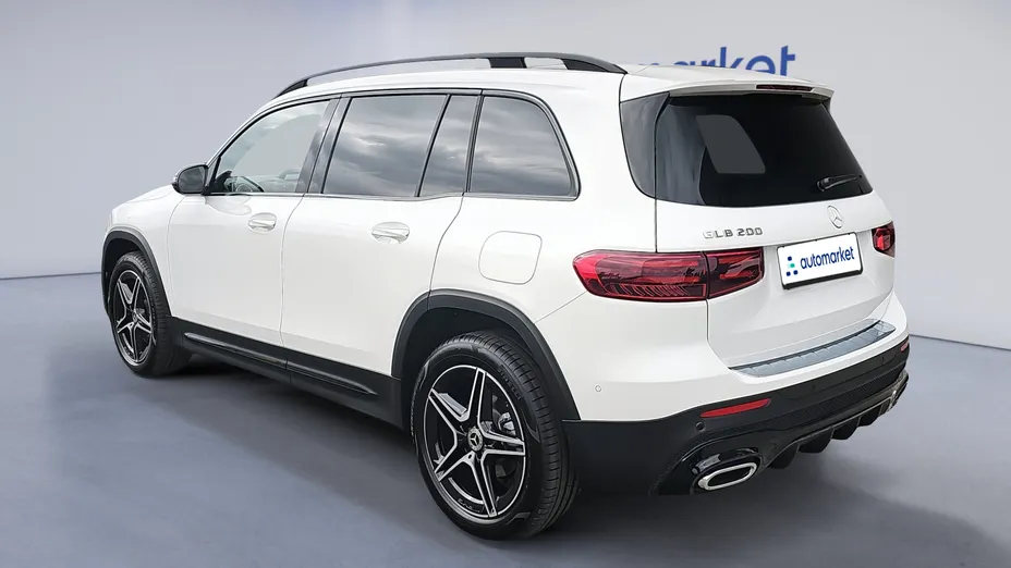 MERCEDES-BENZ GLB GLB 200 mHEV AMG Line 7G-DCT Nowy