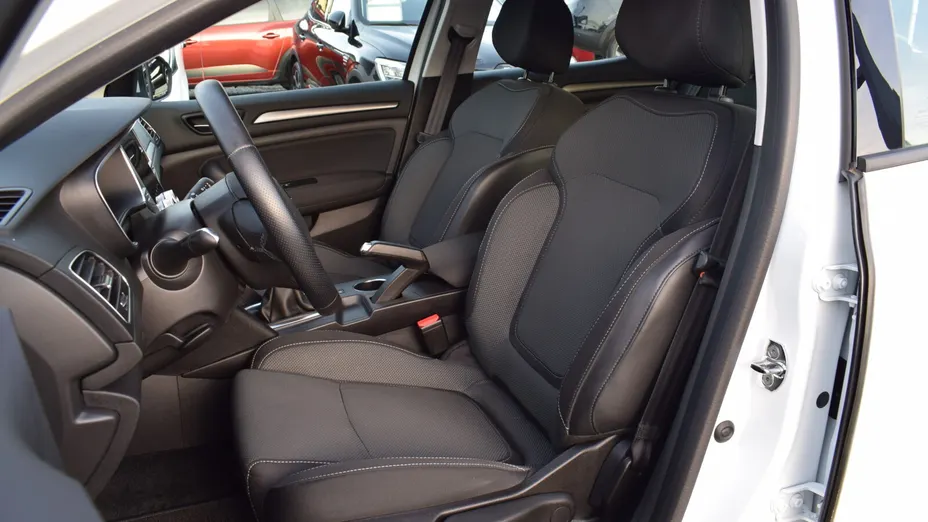 RENAULT Megane Megane 1.3 TCe FAP Equilibre