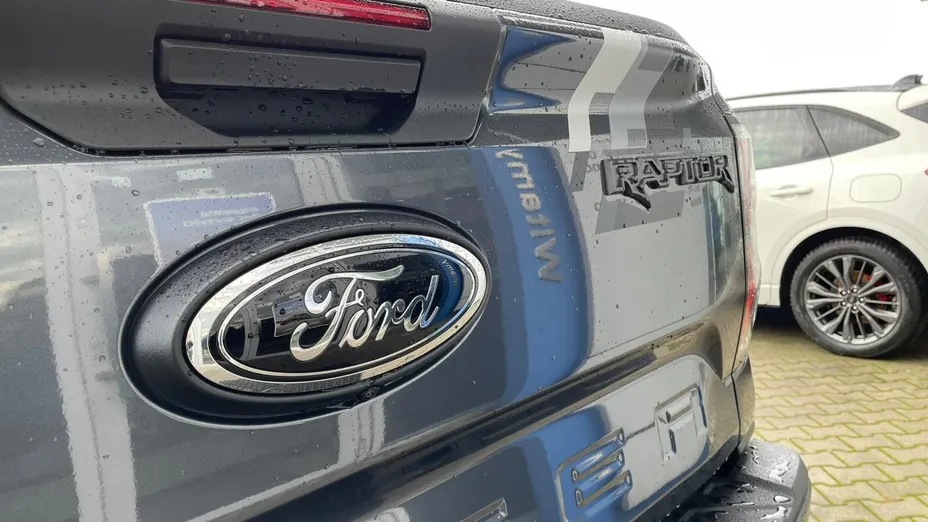FORD Ranger Ranger 2.0 EcoBlue Bi-Turbo 4x4 DC Raptor aut Nowy