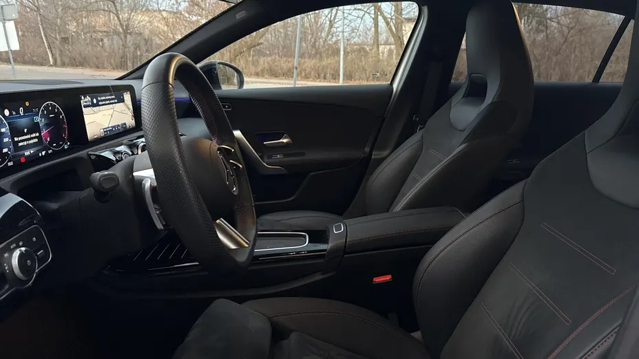 MERCEDES-BENZ A Klasa A 200 AMG Line 7G-DCT