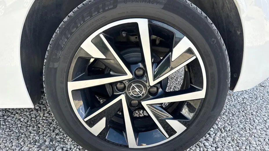 OPEL Corsa -