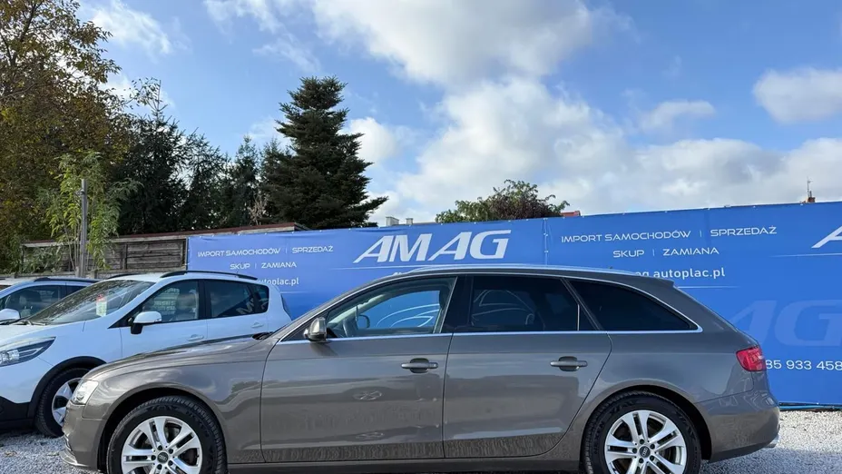 AUDI A4 -