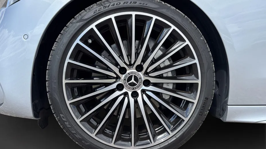 MERCEDES-BENZ C Klasa C 300 mHEV 4-Matic AMG
