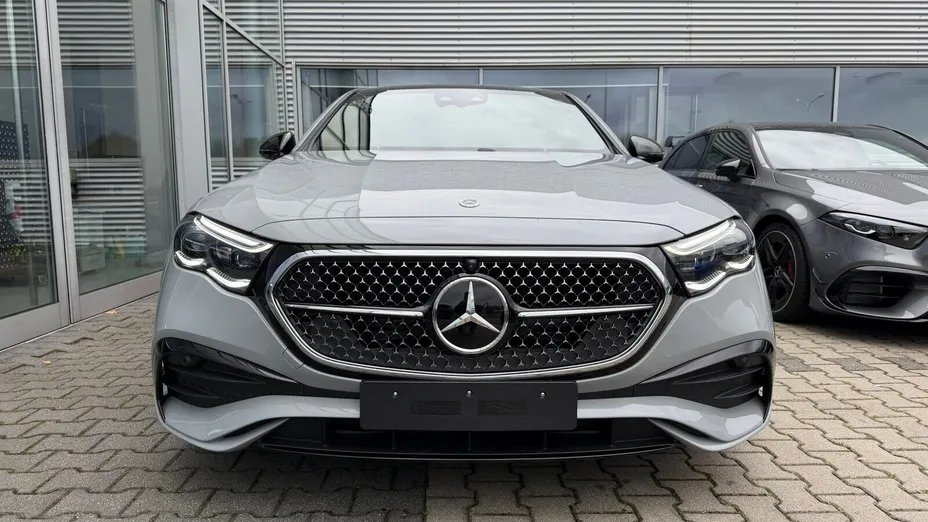 MERCEDES-BENZ E Klasa E 220 d mHEV 4-Matic AMG 9G-Tronic