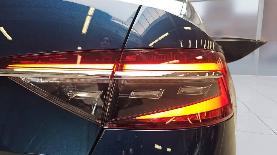 SKODA Superb Superb 2.0 TDI SCR Style DSG