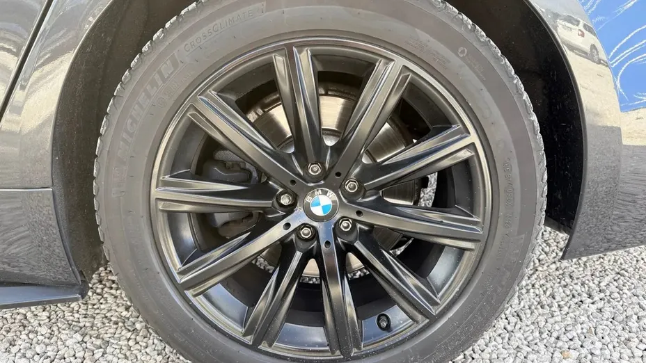 BMW Seria 5 520d aut