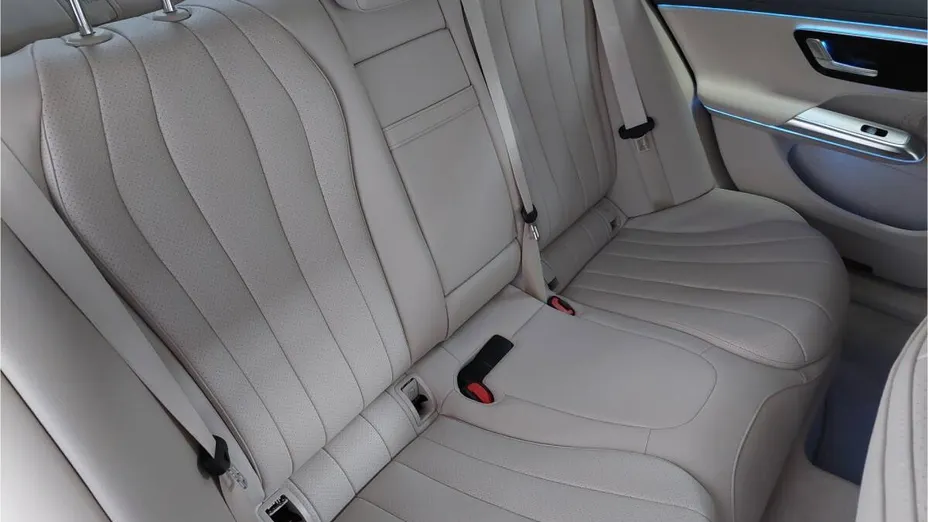 MERCEDES-BENZ E Klasa E 200 mHEV 4-Matic Avantgarde 9G-Tronic