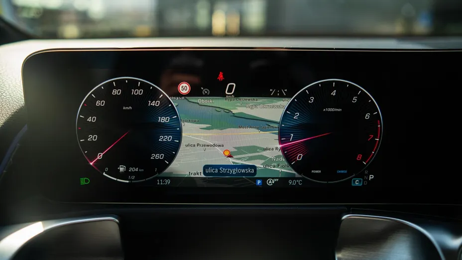 MERCEDES-BENZ GLB GLB 200 mHEV Progressive 7G-DCT