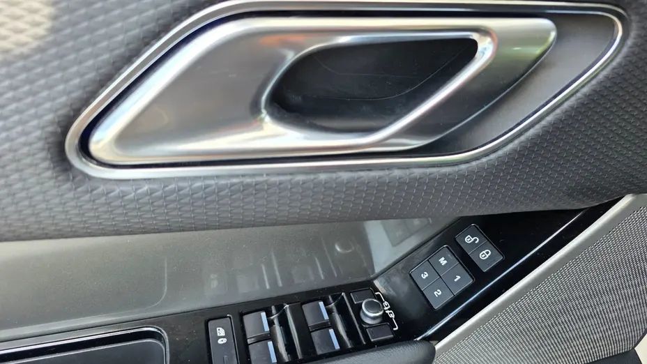 LAND ROVER Range Rover Velar -