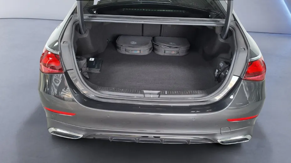 MERCEDES-BENZ E Klasa E 300 de PHEV 4-Matic AMG 9G-Tronic