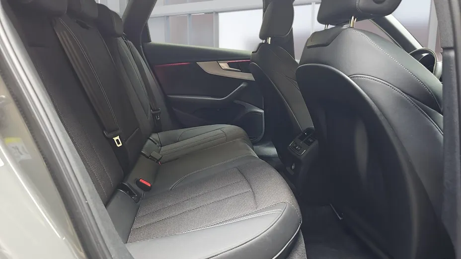 AUDI A4 A4 40 TFSI mHEV Quattro S Line S tronic