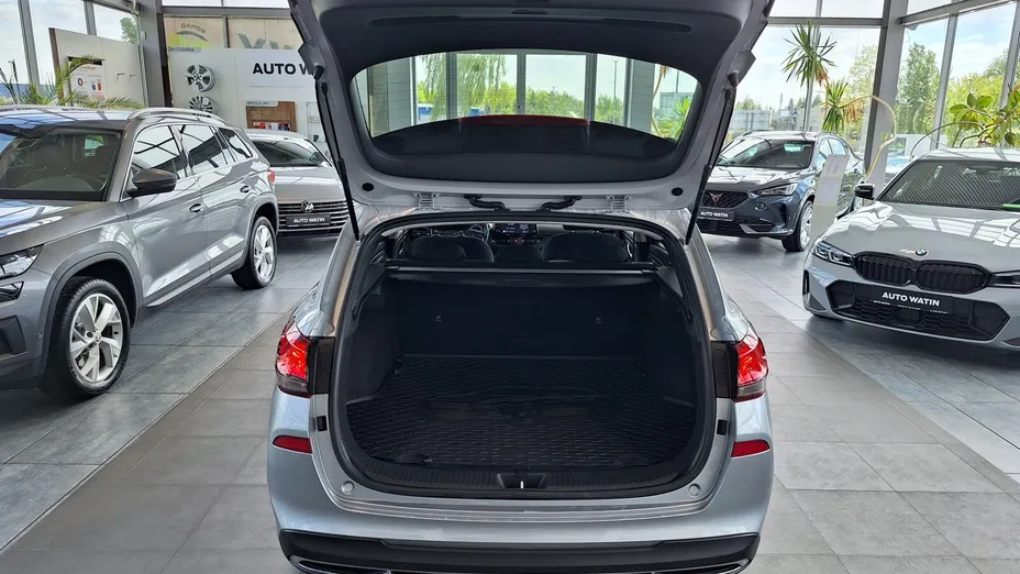 HYUNDAI i30 i30 1.6 D Comfort DCT
