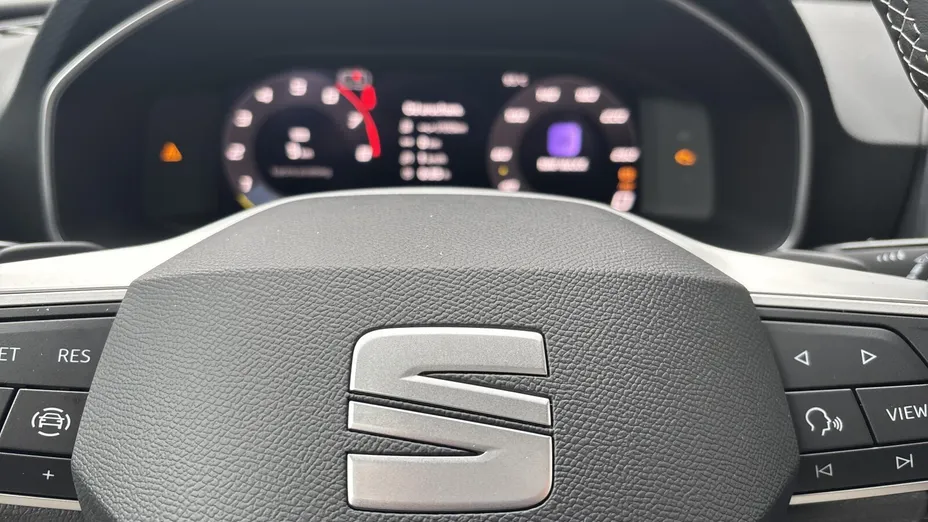 SEAT Leon Leon 1.5 eTSI Style DSG Nowy