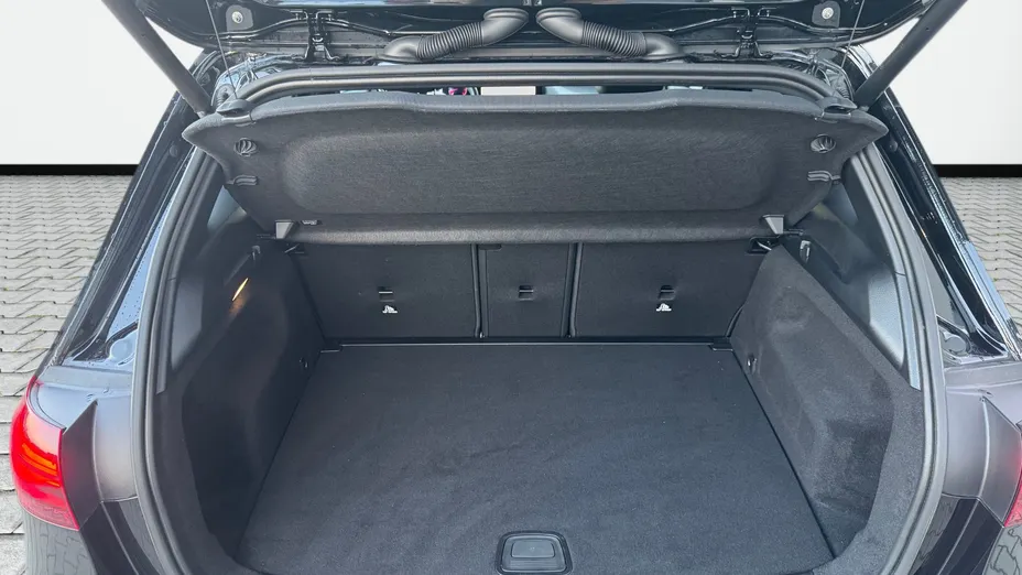 MERCEDES-BENZ B Klasa B 200 mHEV AMG Line 7G-DCT