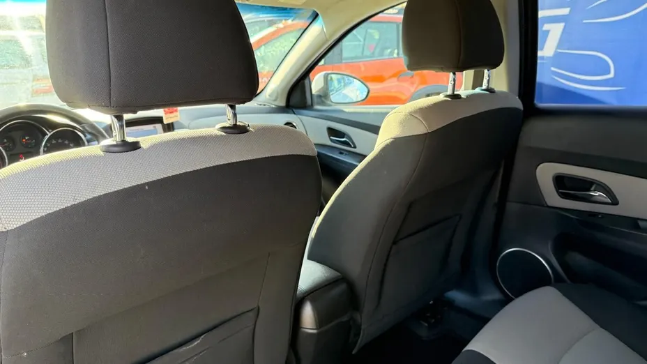 CHEVROLET Cruze -