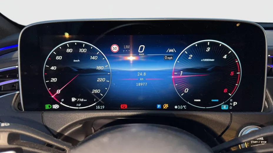 MERCEDES-BENZ E Klasa E 220 d mHEV 4-Matic Avantgarde 9G-Tronic