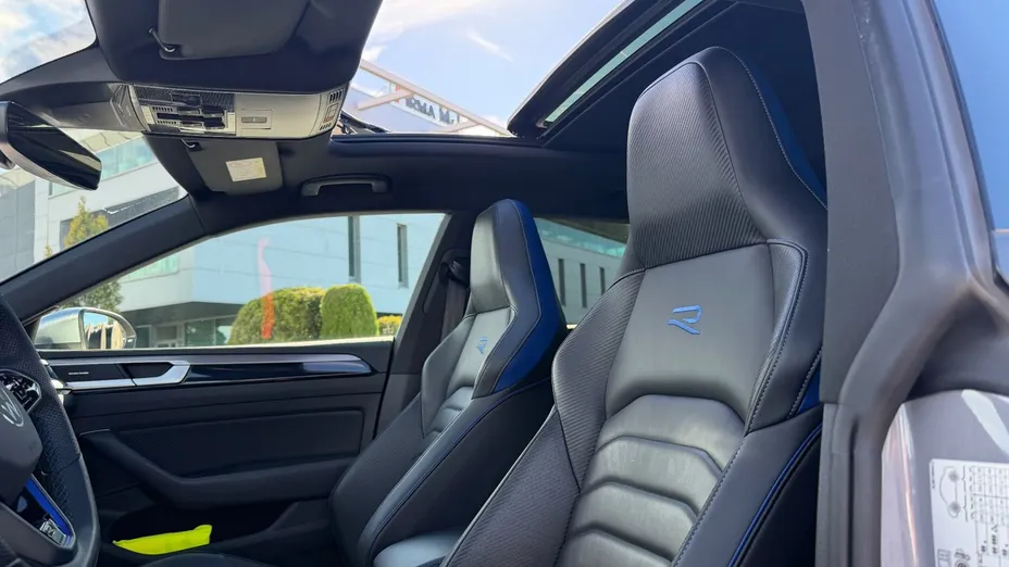 VOLKSWAGEN Arteon Arteon 2.0 TSI 4Motion R DSG