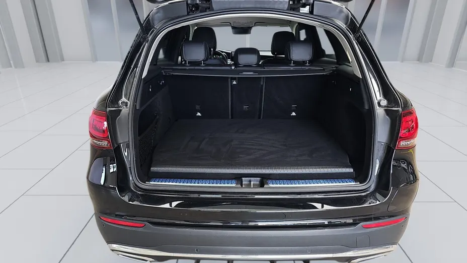 MERCEDES-BENZ GLC GLC 300 e 4-Matic