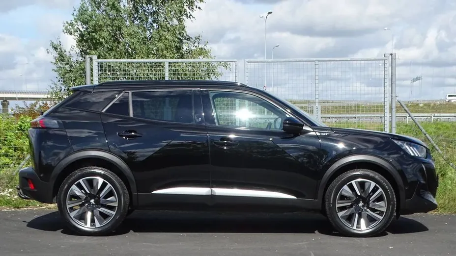 PEUGEOT 2008 -