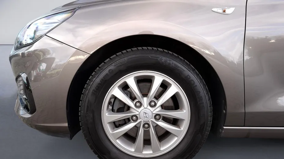 HYUNDAI i30 i30 1.0 T-GDI Modern