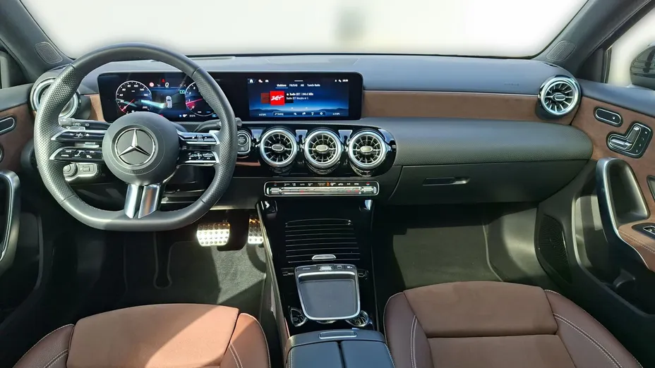 MERCEDES-BENZ A Klasa A 220 4-Matic AMG Line 8G-DCT