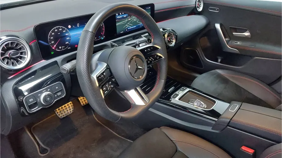 MERCEDES-BENZ CLA CLA 220 mHEV 4-Matic AMG Line 8G-DCT