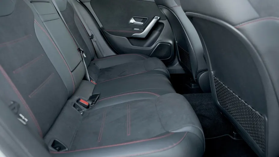 MERCEDES-BENZ A Klasa A 200 AMG Line 7G-DCT