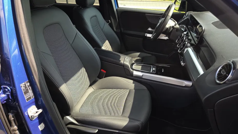MERCEDES-BENZ GLB GLB 220 mHEV 4-Matic 8G-DCT