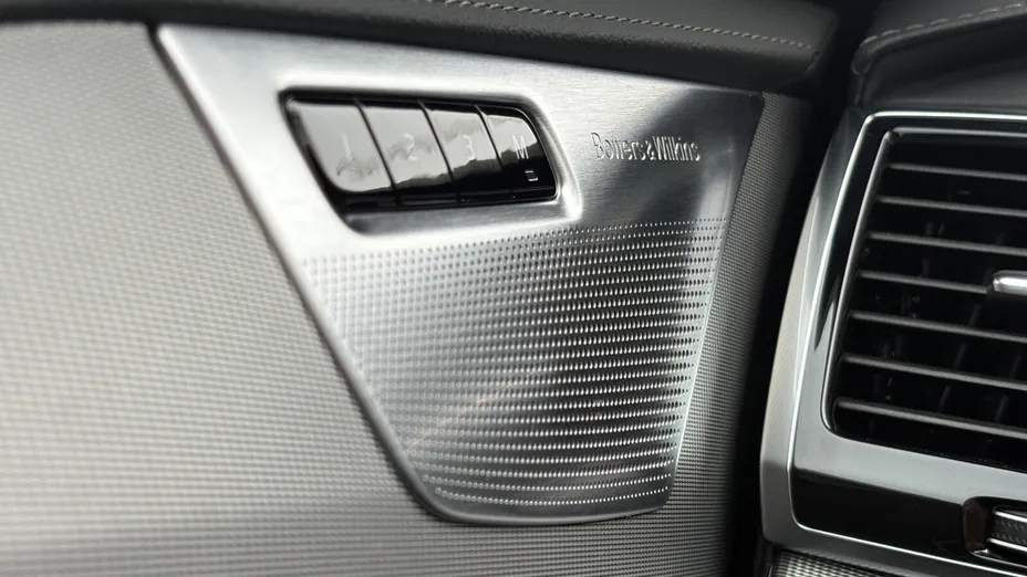 VOLVO XC90 XC90 T8 AWD Plug-In Hybrid Ultra Dark 7os aut