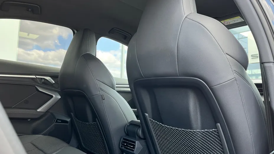 AUDI S3 -