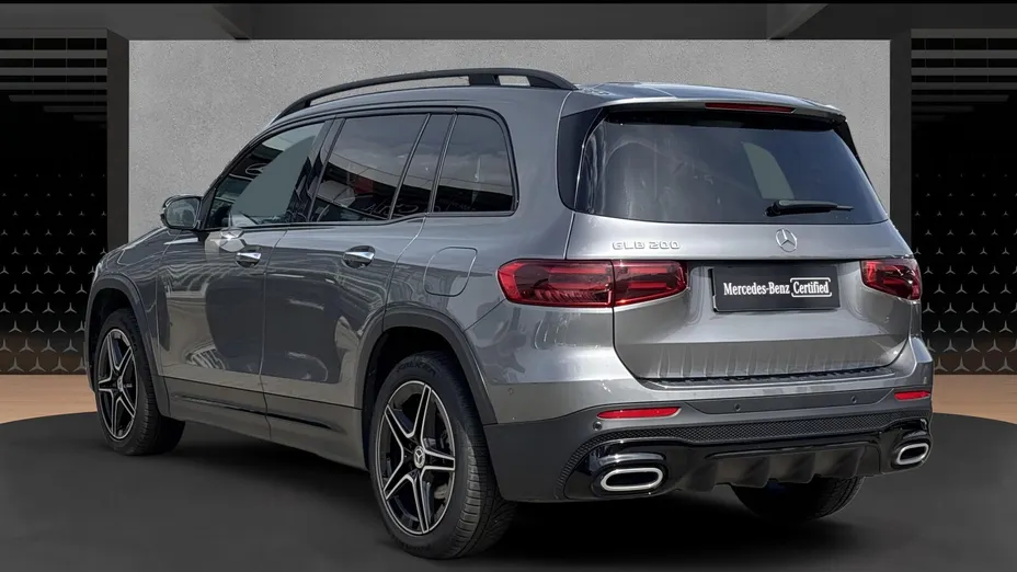 MERCEDES-BENZ GLB GLB 200 mHEV AMG Line 7G-DCT