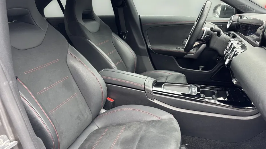 MERCEDES-BENZ CLA CLA 200 mHEV AMG Line 7G-DCT