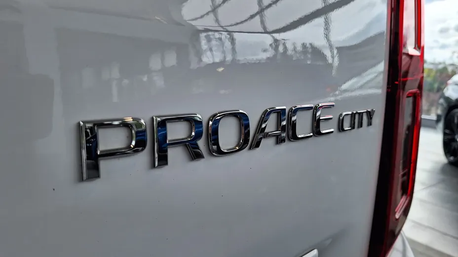 TOYOTA Proace City Verso Proace City Verso 1.2 D-4T Business
