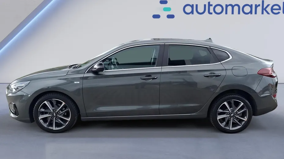 HYUNDAI i30 i30 Fastback 1.5 T-GDI 48V Smart DCT