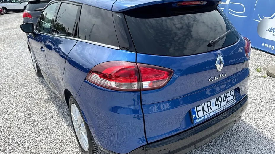 RENAULT Clio -